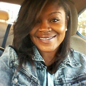 Meet your Posher, Ebony