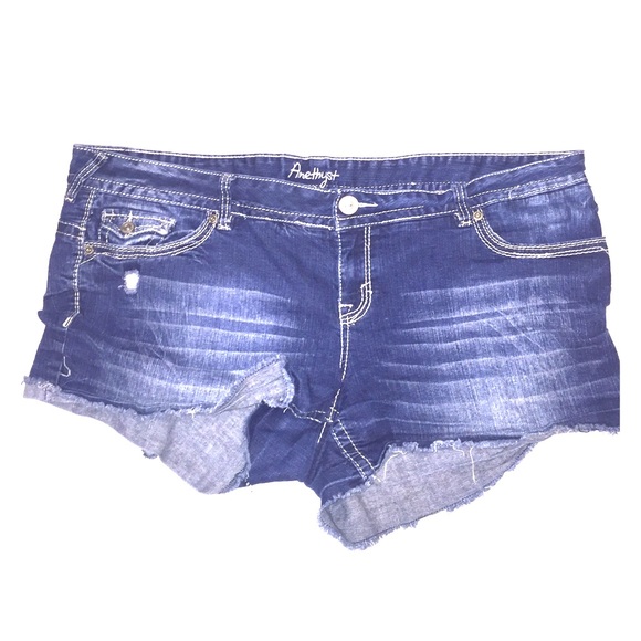 Amethyst Size 22 Distressed Jean Short-Shorts