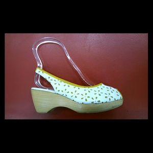 Mere slingback peep-toe clogs