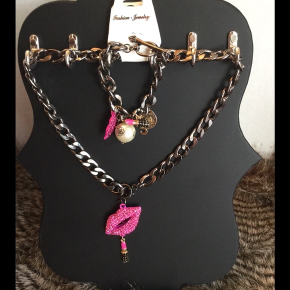 Chocker - Picture 2 of 2