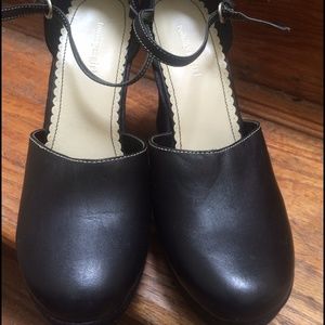 Tommy Hilfiger brand new wedge with strap