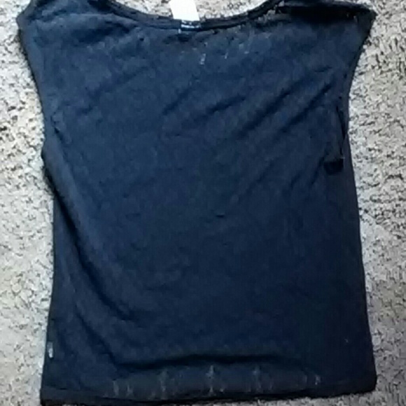 Vs pink back lace tee - Picture 2 of 4