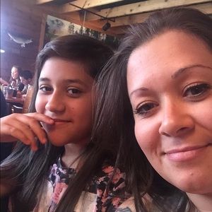 Meet your Posher, Edith