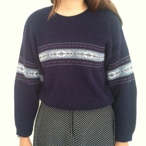 VINTAGE SWEATER