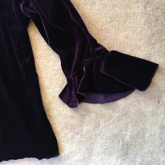 Impressions purple velveteen top. - Picture 5 of 5