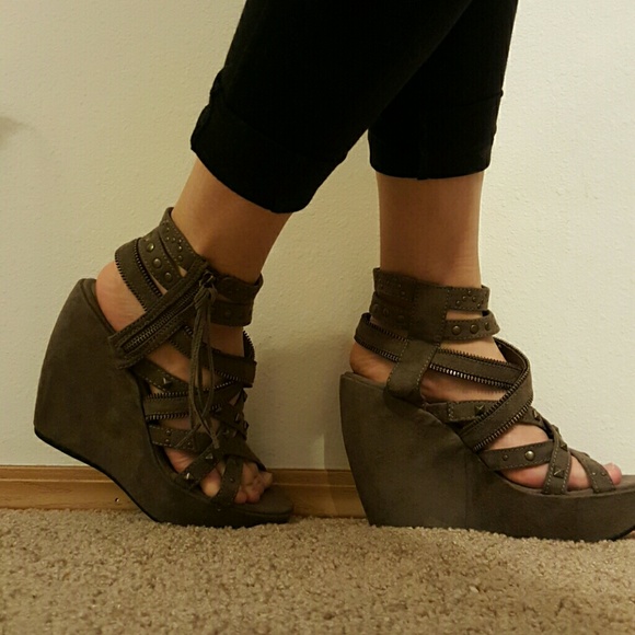 Sparta Sandal styled Wedges