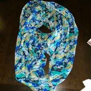 Infinity scarf
