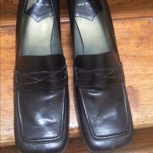 Nine West heeled loafers- brand new