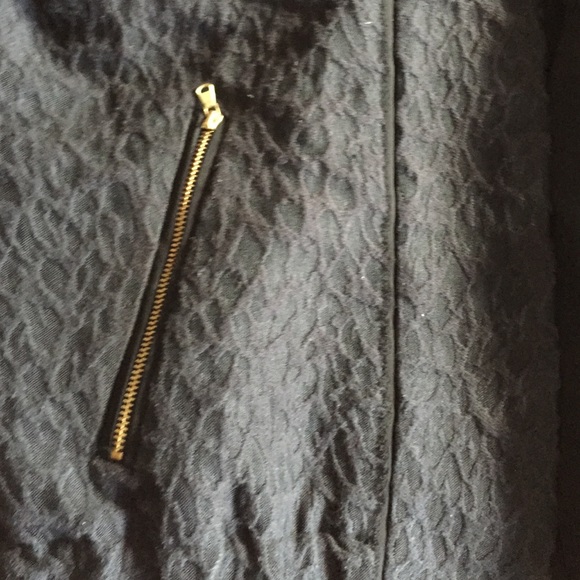 Jacket - Picture 3 of 4