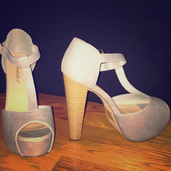 Gray heels!!!