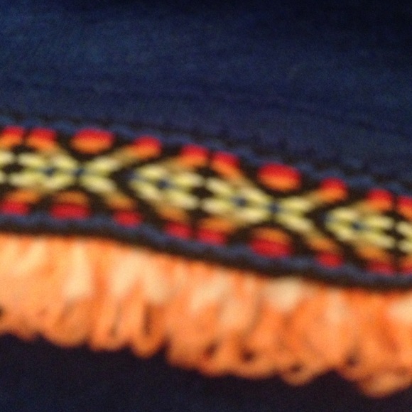 Crop top - Picture 2 of 2