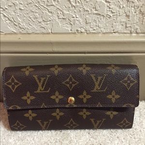 Ladies Louis Vuitton Sarah wallet