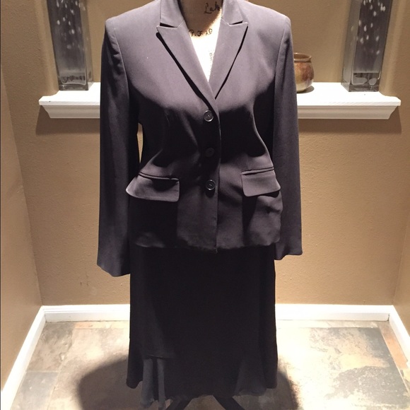 Jones New York suit