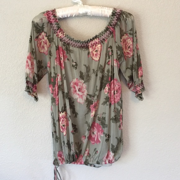 American Rag top - Picture 3 of 3