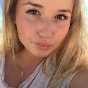 Meet your Posher, Laur