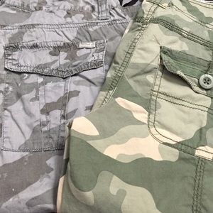 1 pair of camo green & 1 pair of camo gray capris