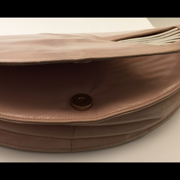 FINAL SALE‼️ Vintage shoulder bag - Picture 3 of 4