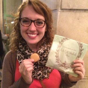 Meet your Posher, Emily