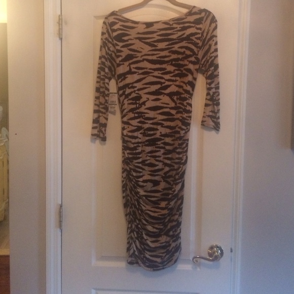 Dress - Picture 4 of 4