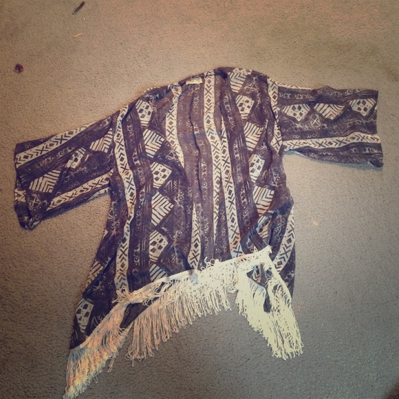 Hollister pattern kimono