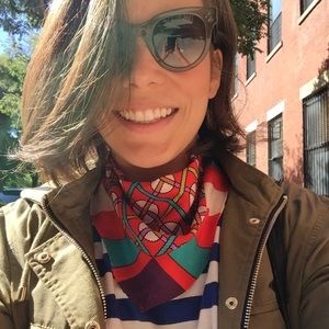 😎 MEET YOUR POSHER 😎