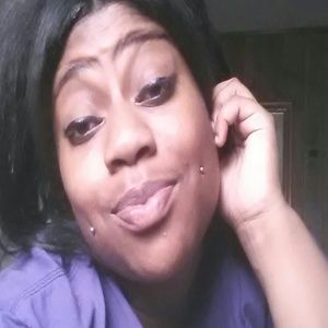 Meet your Posher, Tabitha