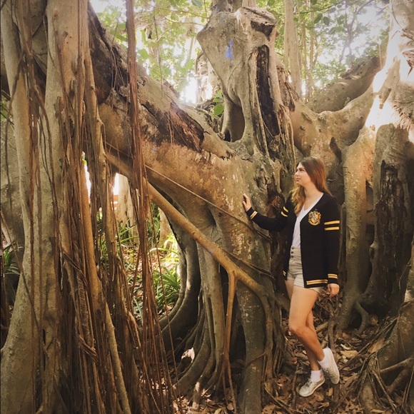 Meet your Posher, Audrie :) - Picture 3 of 3