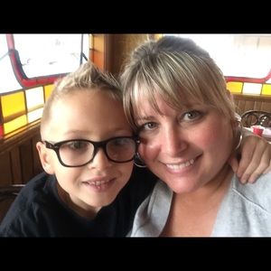 Meet your Posher, Cara