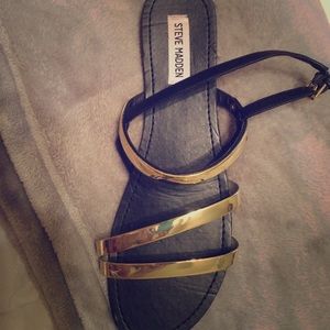 NWT Steve Madden black and gold sandals