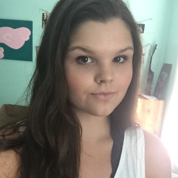 Meet your Posher, Anna - Picture 1 of 1