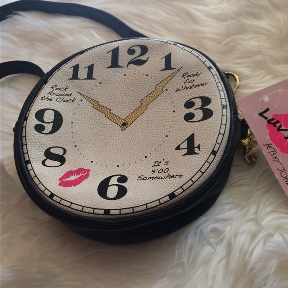 💰SOLD💰& 📦SHIPPED📦 Betsey Johnson Purse NWT - Picture 2 of 4