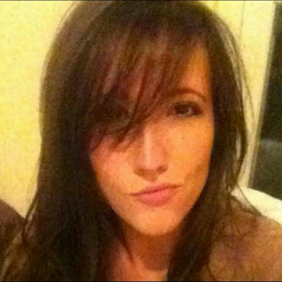 Meet your Posher, Sierra - Picture 1 of 1