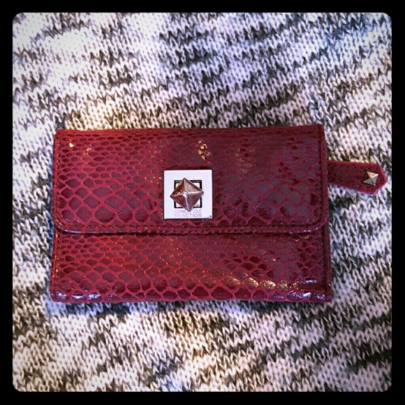 Kenneth Cole Snake Skin Wallet - Picture 1 of 4