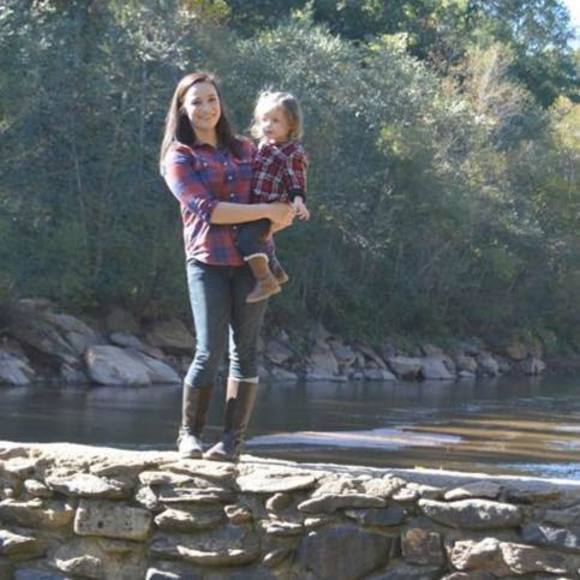 Meet your Posher, Savannah - Picture 1 of 1