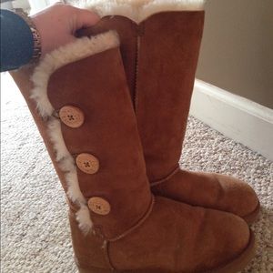 Size 7 Ugg boots
