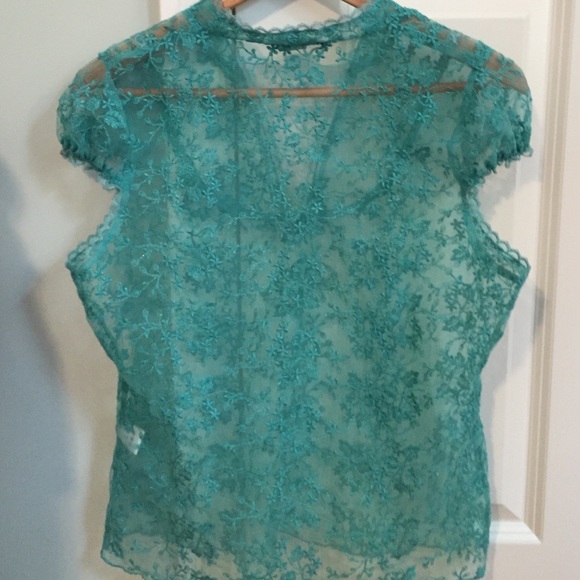 Kenzie lace blouse - Picture 3 of 3