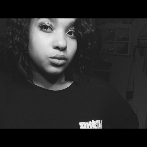 Meet your Posher, Brianna