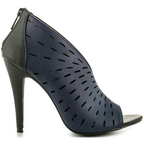 Michael Antonio Shoes - Michael Antonio Kiefer Lasercut Ankle Bootie NWT 8