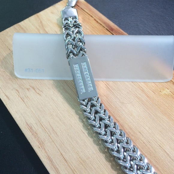 Stainless steel bracelet