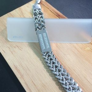 Stainless steel bracelet