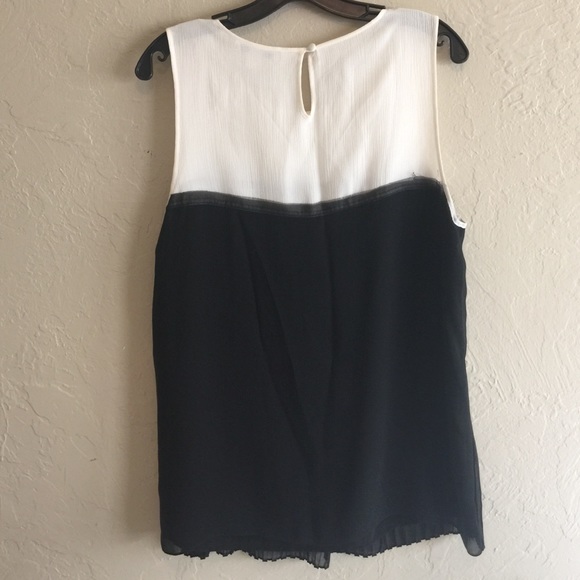 Colorblock top - Picture 3 of 4