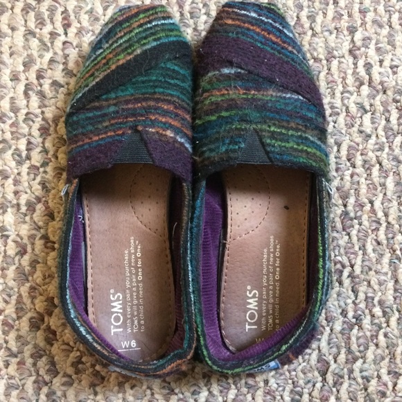 TOMS slip-ons