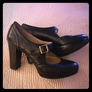 Black Leather Baby Doll Shoes With Sturdy Heel