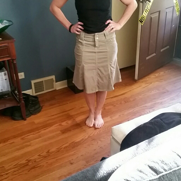 **donating soon** Courdeiroy Skirt!