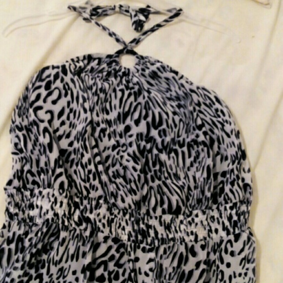 Romper - Picture 2 of 2