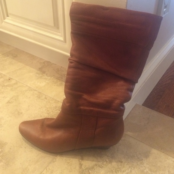 Boots - Picture 2 of 3