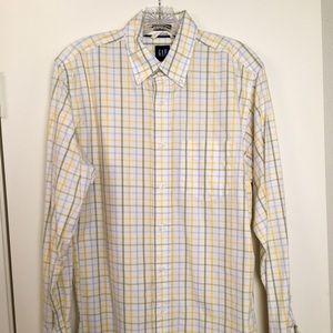 Gap shirt