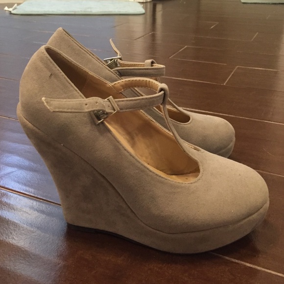 Tan suede wedges - size 7.5
