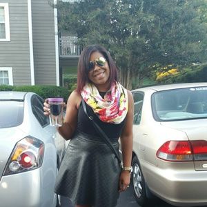 Meet your Posher, Anyea