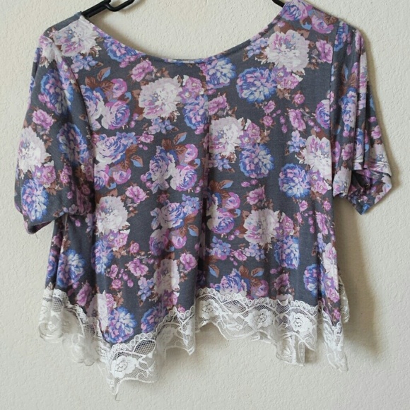 Fun top - Picture 2 of 3